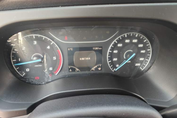Used JMC Fushun 2023 2.0T Manual Short Wheelbase Mid-Height Passenger Version Business-Class 7-Seater (Non-Commercial) Instrument Cluster