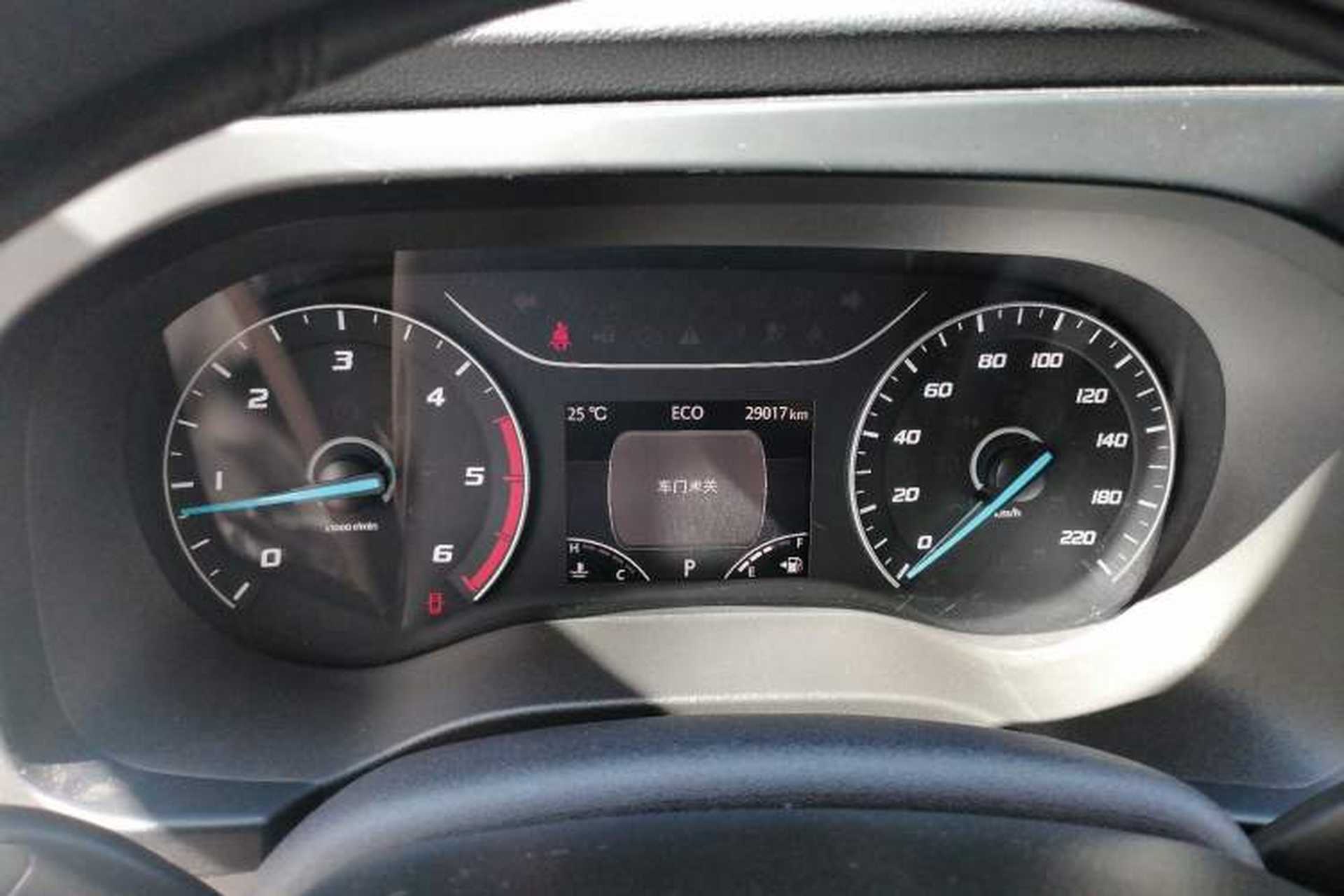 Used JMC Fushun 2023 2.0T Automatic Mid-Height High-Roof Business-Class 9-Seater (Non-Commercial) Instrument Cluster
