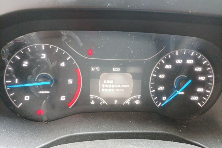 Used JMC Fushun 2023 2.0T Automatic Mid-Range High-Roof Commercial Multi-Purpose Passenger Vehicle with 6 Seats Instrument Cluster