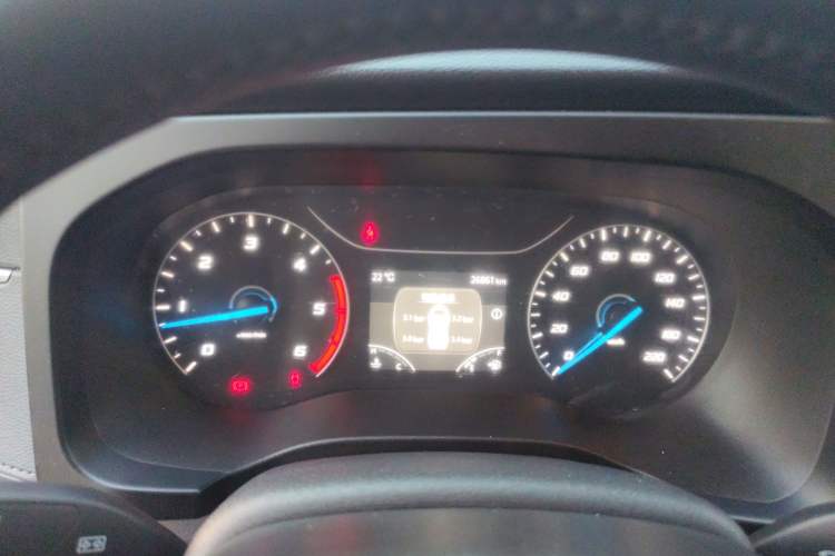 Used JMC Fushun 2023 2.0T Manual Mid-Drive Mid-Roof Commercial Multi-Purpose 7-Seater Passenger Vehicle Instrument Cluster