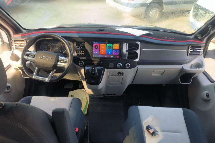 Used JMC Fushun 2023 2.0T Automatic Mid-axle Mid-roof Business-Class 9-Seater Interior 2