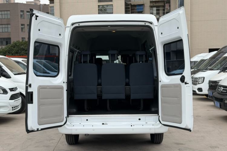 Used JMC Fushun 2023 2.0T Automatic Mid-Roof Business Class 9 (Non-Commercial) Interior 5
