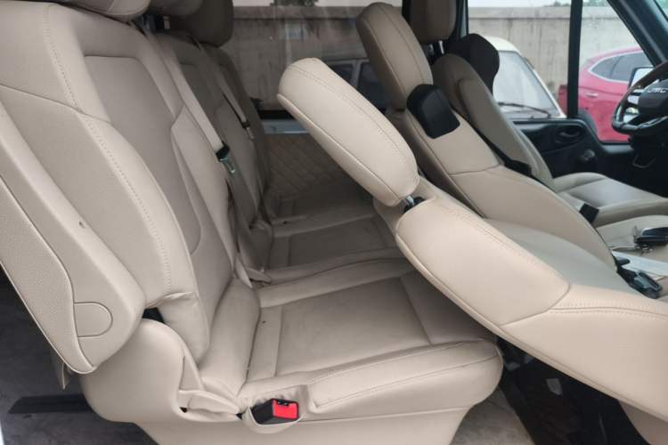 Used JMC Fushun 2023 2.0T Automatic Short-Wheelbase Low-Roof Commercial & Multi-Purpose Passenger Vehicle 6 Seats with Lift-Up Tailgate Left Rear Seat