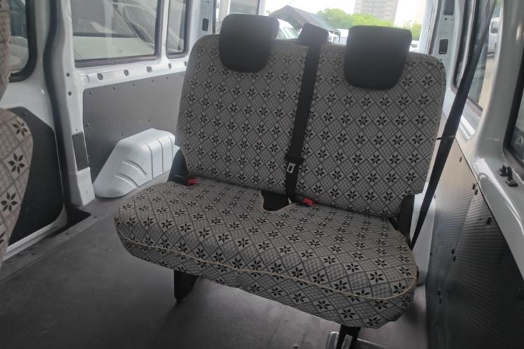 Used JMC Fushun 2023 2.0T Manual Short-Wheelbase Mid-Height Commercial Multi-Purpose 5-Seater Passenger Vehicle Left Rear Seat