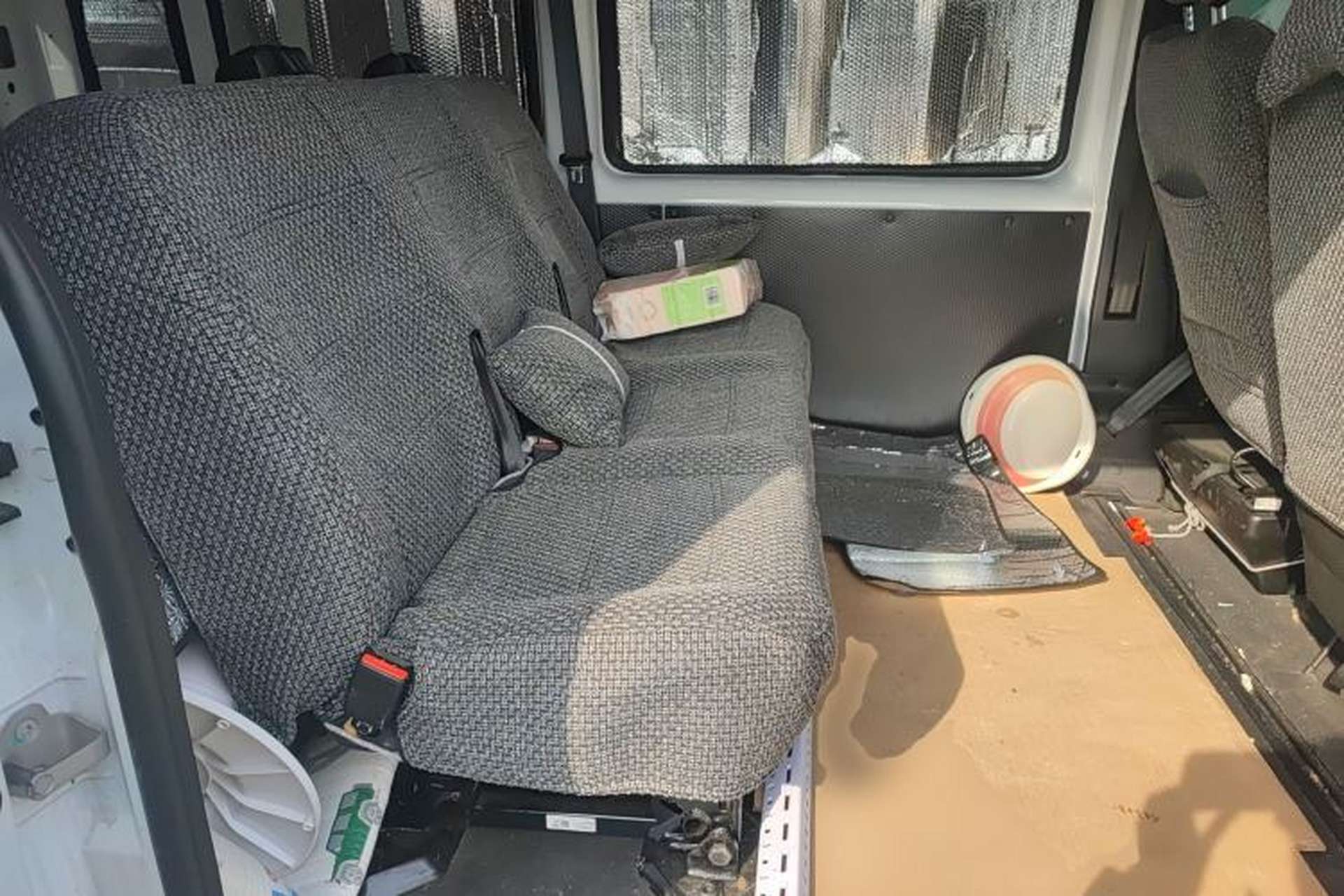 Used JMC Fushun 2023 2.0T Manual Short-Wheelbase Low-Roof Commercial Multi-Purpose Passenger Vehicle 6 Seats with Dual-Opening Tailgate Left Rear Seat