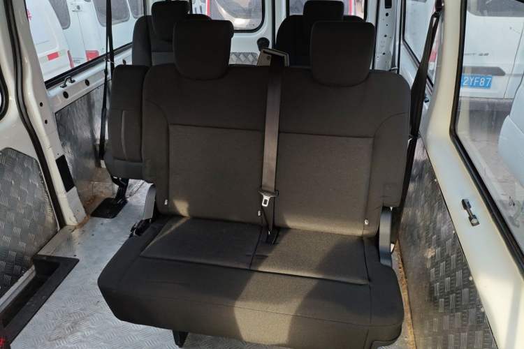 Used JMC Fushun 2023 2.0T Automatic Mid-Range High-Roof Commercial Multi-Purpose 7-Seater Passenger Vehicle Left Rear Seat