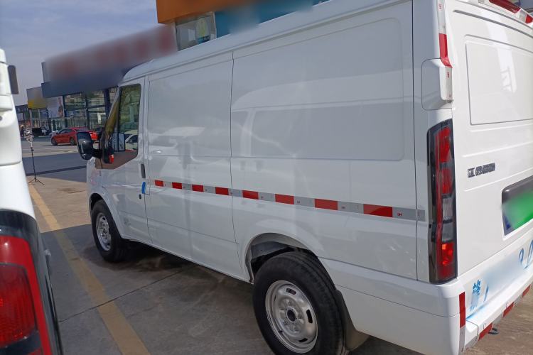 Used JMC Fushun 2023 2.0T Manual Short-Wheelbase Low-Roof Commercial Van 2/3 Seats with Lift-Up Tailgate Left Side