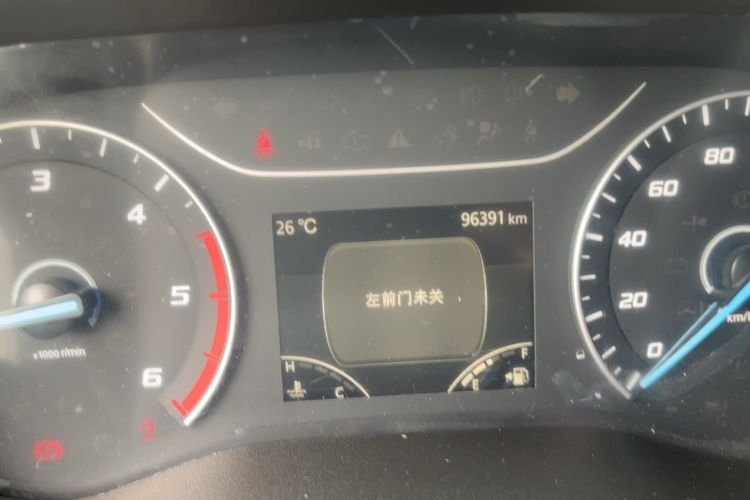 Used JMC Fushun 2023 2.0T Manual Diesel Long-Wheelbase High-Roof Business Van with Dual Rear Tires 6–9 Seats Odometer Close Up