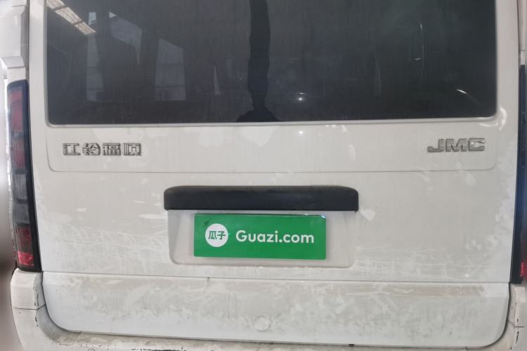 Used JMC Fushun 2023 2.0T Manual Short-Wheelbase Low-Roof Commercial Van 2/3 Seats with Lift-Up Tailgate Rear