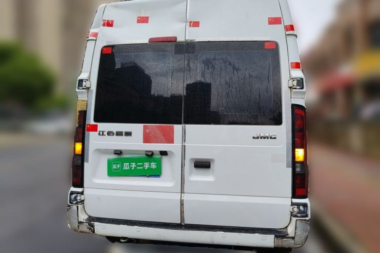 Used JMC Fushun 2023 2.0T Manual Short-Wheelbase Mid-Top Commercial Multi-Purpose 6-Seater Passenger Vehicle Rear