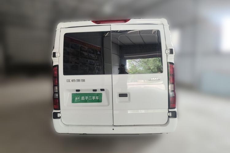 Used JMC Fushun 2023 2.0T Automatic Short-Wheelbase Low-Roof Commercial & Multi-Purpose Passenger Vehicle 6-Seater with Dual-Opening Tailgate Rear