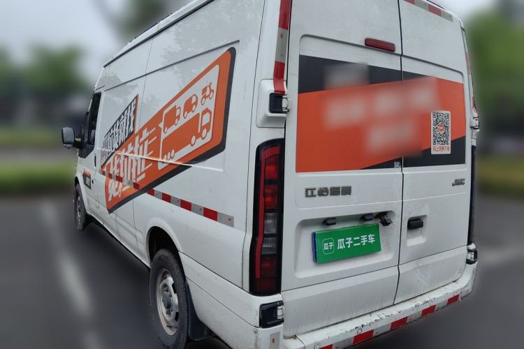 Used JMC Fushun 2023 2.0T Manual Mid-Drive Mid-Roof Commercial Van Transporter 2/3 Seats Rear Left 45 Deg