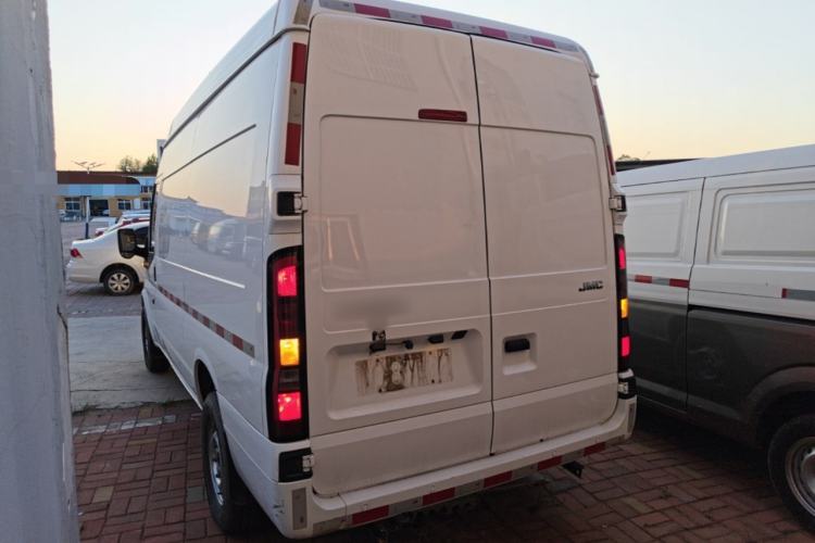 Used JMC Fushun 2023 2.0T Manual Mid-Drive Mid-Roof Commercial Van Transporter 2/3 Seats Rear Left 45 Deg