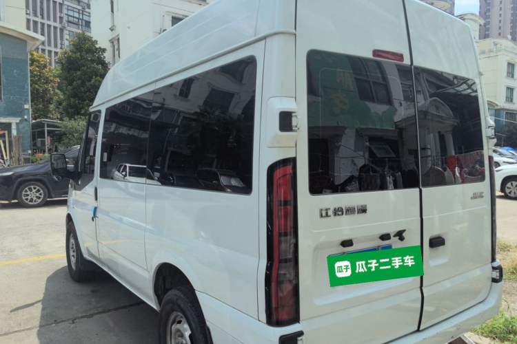 Used JMC Fushun 2023 2.0T Manual Short-Wheelbase Mid-Top Commercial Multi-Purpose 6-Seater Passenger Vehicle Rear Left 45 Deg