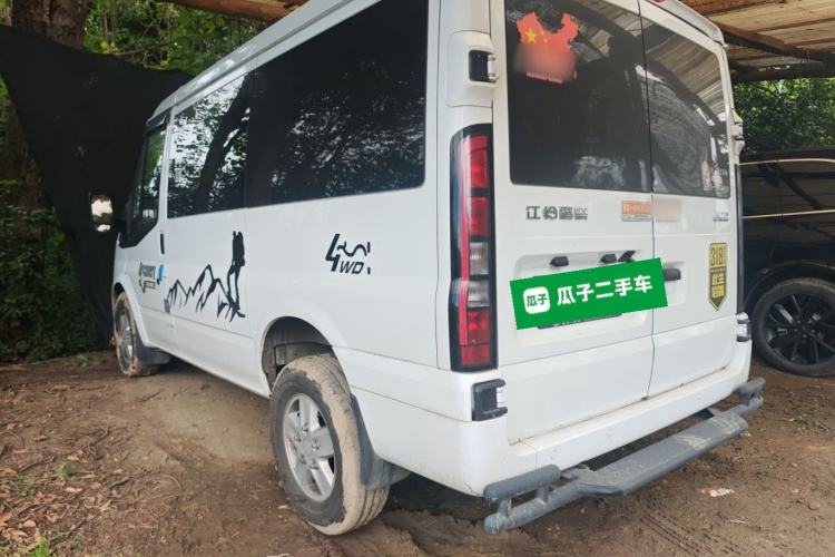 Used JMC Fushun 2023 2.0T Automatic Short-Wheelbase Low-Roof Commercial Van 2/3 Seats with Dual-Opening Tailgate Rear Left 45 Deg