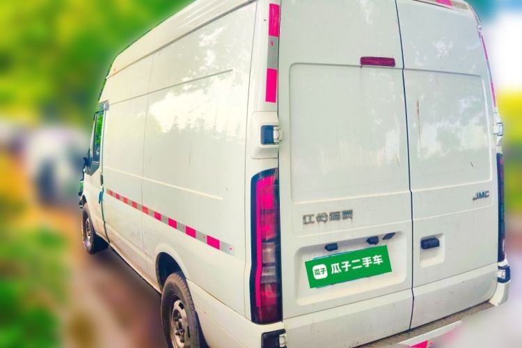 Used JMC Fushun 2023 2.0T Manual Mid-Drive Mid-Roof Commercial Van Transporter 2/3 Seats Rear Left 45 Deg
