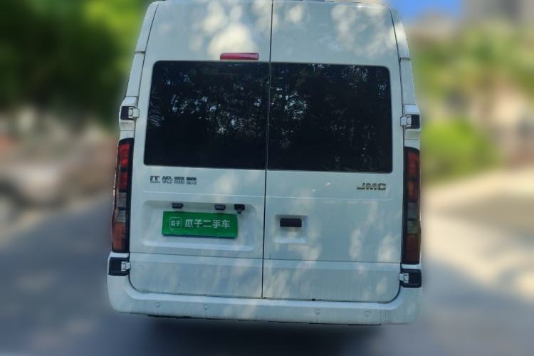 Used JMC Fushun 2023 2.0T Automatic Short-Wheelbase Mid-Height Commercial Multi-Purpose Passenger Vehicle 5 Seats Rear