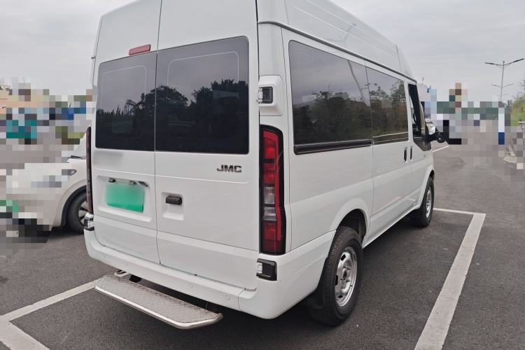 Used JMC Fushun 2023 2.0T Automatic Short-Wheelbase Mid-Height Commercial Multi-Purpose Passenger Vehicle 5 Seats Rear Right 45 Deg