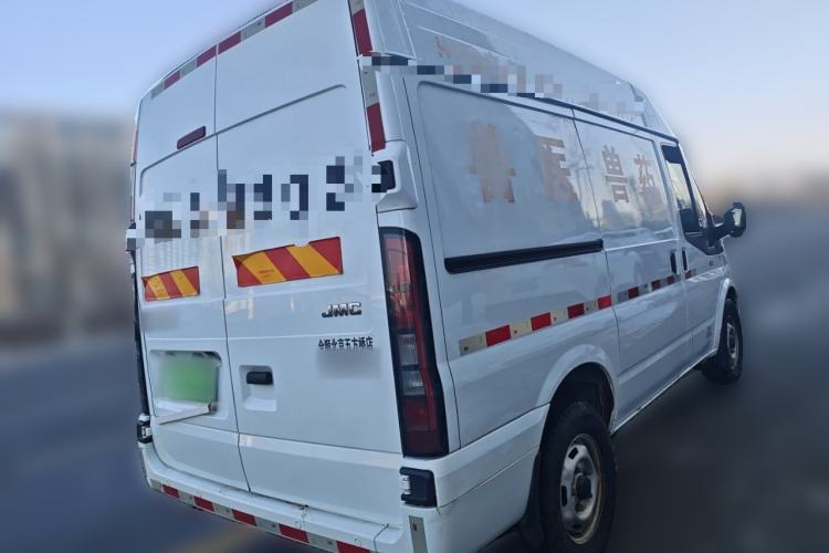 Used JMC Fushun 2023 2.0T Manual Short-Wheelbase Mid-Roof Commercial Van Transporter 2/3 Seats Rear Right 45 Deg