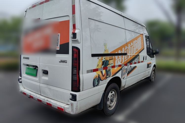 Used JMC Fushun 2023 2.0T Manual Mid-Drive Mid-Roof Commercial Van Transporter 2/3 Seats Rear Right 45 Deg