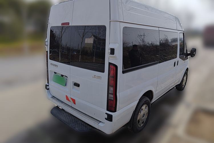 Used JMC Fushun 2023 2.0T Manual Short-Wheelbase Mid-Height Commercial Multi-Purpose 5-Seater Passenger Vehicle Rear Right 45 Deg