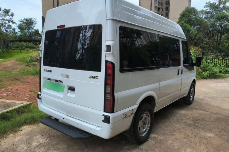 Used JMC Fushun 2023 2.0T Manual Short-Wheelbase Mid-Top Commercial Multi-Purpose 6-Seater Passenger Vehicle Rear Right 45 Deg