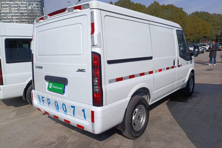 Used JMC Fushun 2023 2.0T Manual Short-Wheelbase Low-Roof Commercial Van 2/3 Seats with Lift-Up Tailgate Rear Right 45 Deg