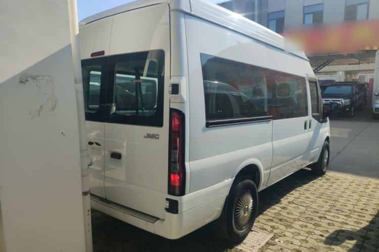 Used JMC Fushun 2023 2.0T Automatic Mid-Range High-Roof Commercial Multi-Purpose 7-Seater Passenger Vehicle Rear Right 45 Deg