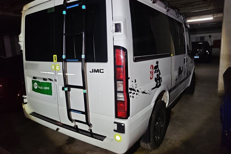 Used JMC Fushun 2023 2.0T Automatic Short-Wheelbase Low-Roof Commercial & Multi-Purpose Passenger Vehicle 6-Seater with Dual-Opening Tailgate Rear Right 45 Deg