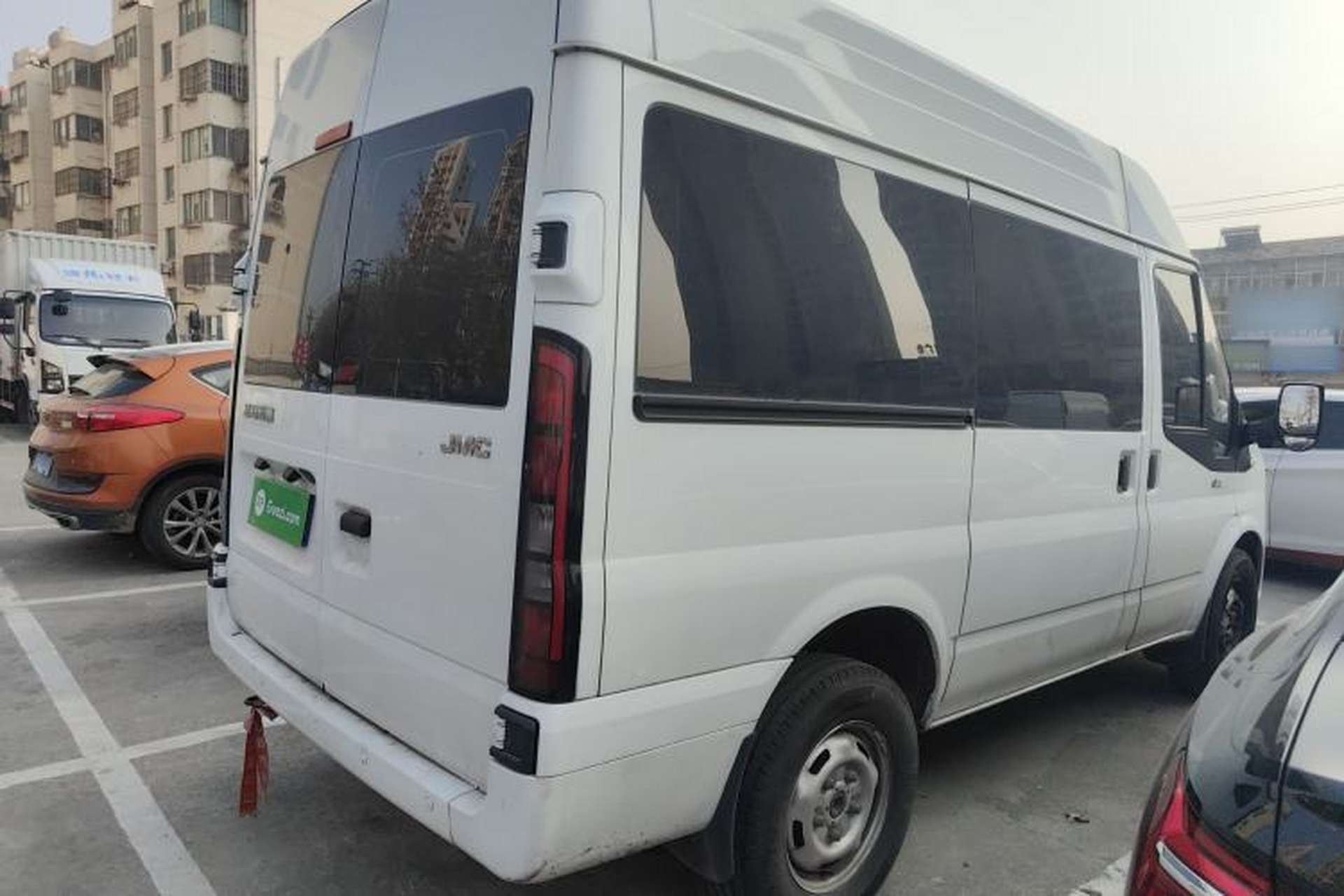 Used JMC Fushun 2023 2.0T Manual Short-Wheelbase Mid-Height Commercial Multi-Purpose 5-Seater Passenger Vehicle Rear Right 45 Deg