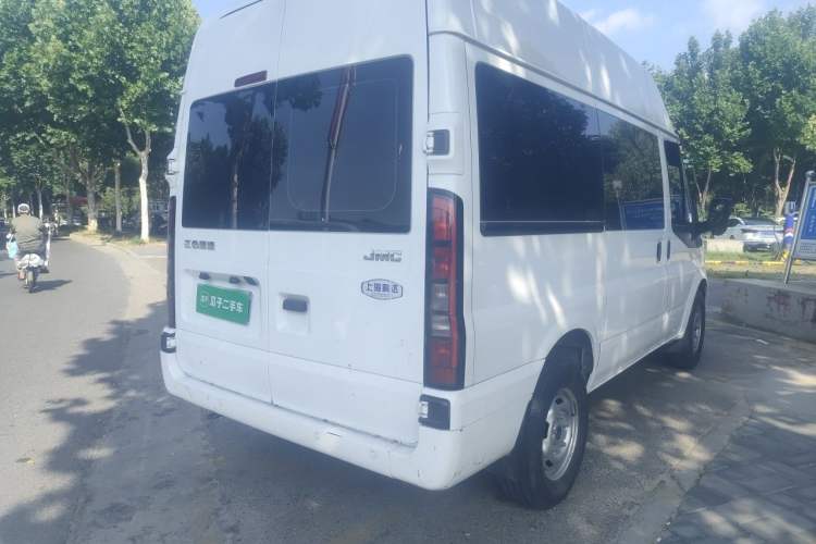 Used JMC Fushun 2023 2.0T Manual Short Wheelbase Mid-Height Passenger Version Business-Class 11-Seater (Non-Operational) Rear Right 45 Deg