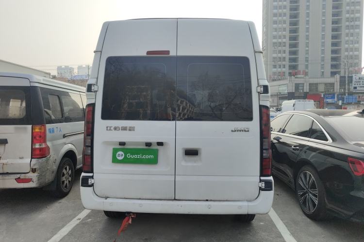 Used JMC Fushun 2023 2.0T Manual Short-Wheelbase Mid-Height Commercial Multi-Purpose 5-Seater Passenger Vehicle Rear