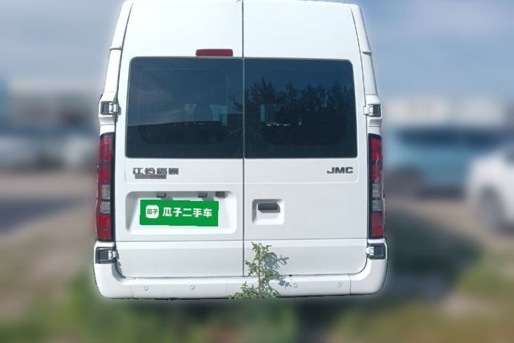Used JMC Fushun 2023 2.0T Manual Short-Wheelbase Mid-Top Commercial Multi-Purpose 6-Seater Passenger Vehicle Rear