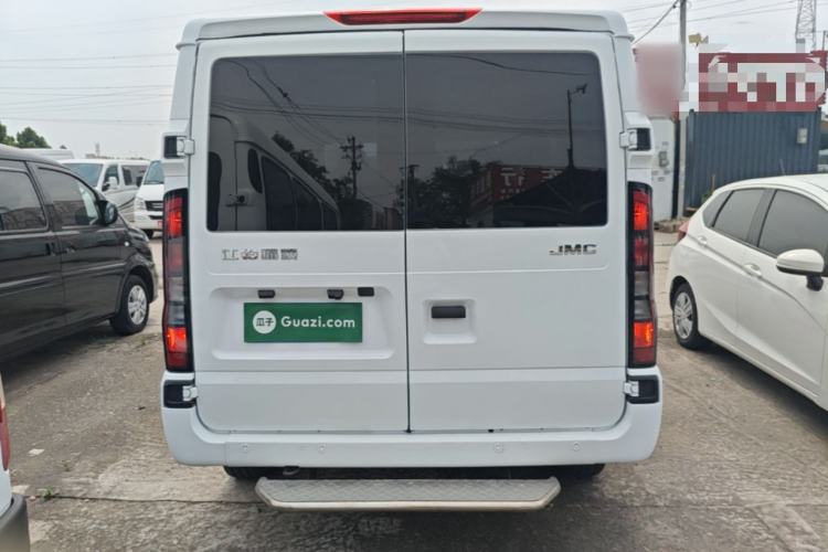 Used JMC Fushun 2023 2.0T Automatic Short-Wheelbase Low-Roof Commercial & Multi-Purpose Passenger Vehicle 6-Seater with Dual-Opening Tailgate Rear