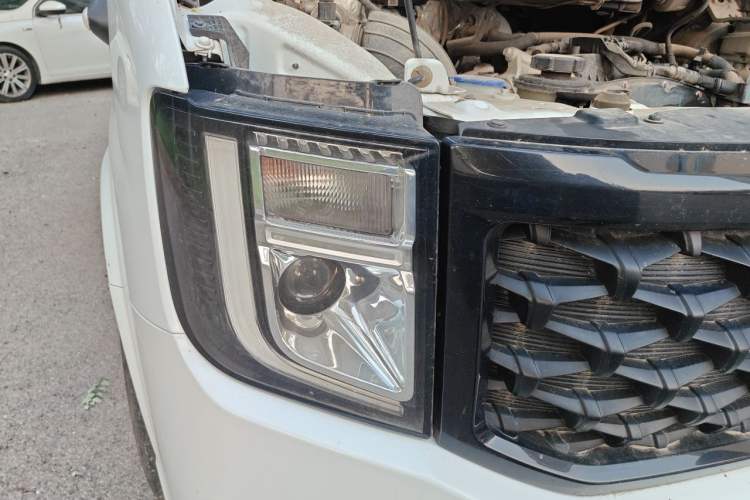 Used JMC Fushun  Right Front Headlight
