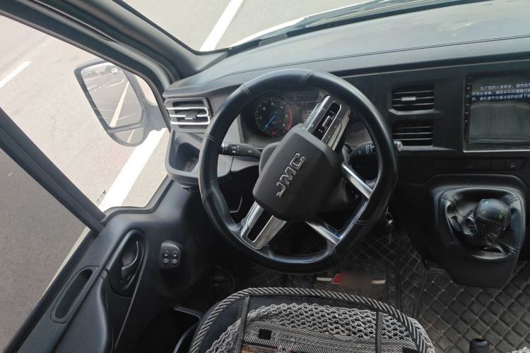 Used JMC Fushun 2023 2.0T Manual Diesel Long-Wheelbase High-Roof Business Van with Dual Rear Tires 6–9 Seats Steering Wheel