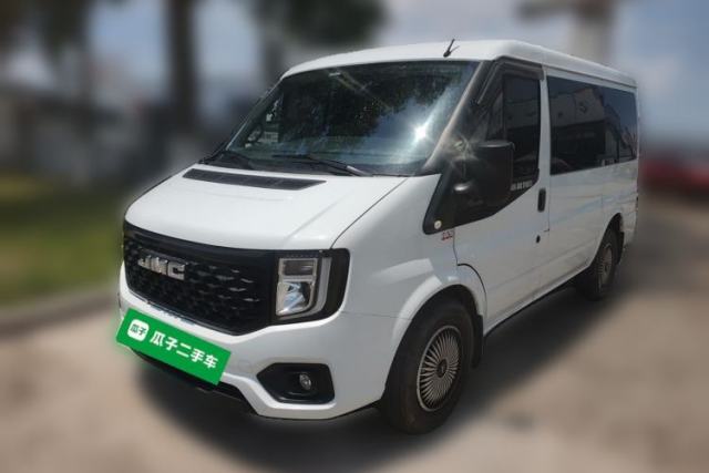 Used JMC Fushun 2023 2.0T Automatic Short-Wheelbase Low-Roof Commercial Van 2/3 Seats with Lift-Up Tailgate