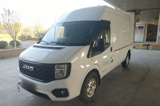 Used JMC Fushun 2023 2.0T Automatic Mid-Drive High-Roof Commercial Van Transport Vehicle with 2/3 Seats