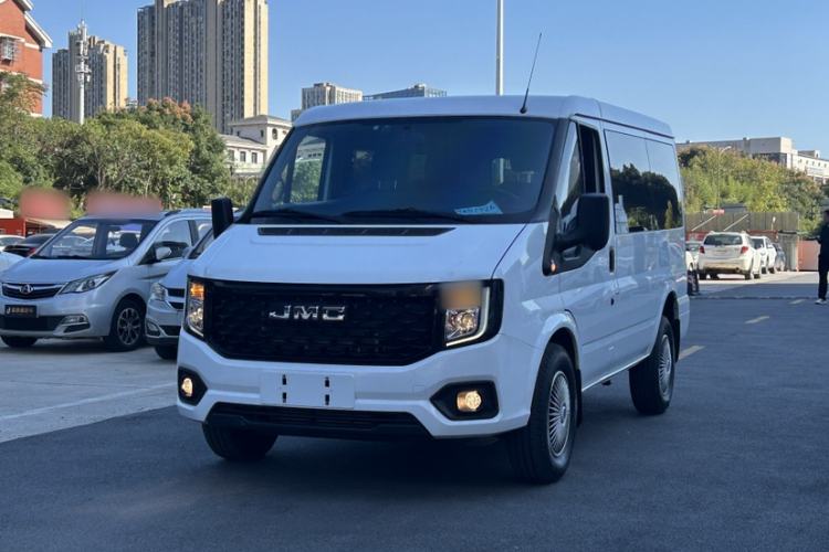 JMC Fushun 2023 2.0T Automatic Short-Wheelbase Low-Roof Commercial & Multi-Purpose Passenger Vehicle 6 Seats with Lift-Up Tailgate