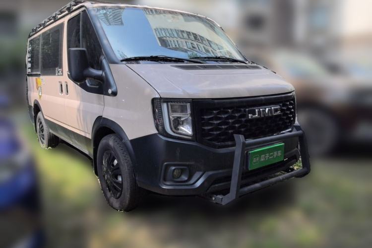 Used JMC Fushun 2023 2.0T Automatic Short-Wheelbase Garage-Version Commercial Multi-Purpose 6-Seater Passenger Vehicle Front Right 45 Deg