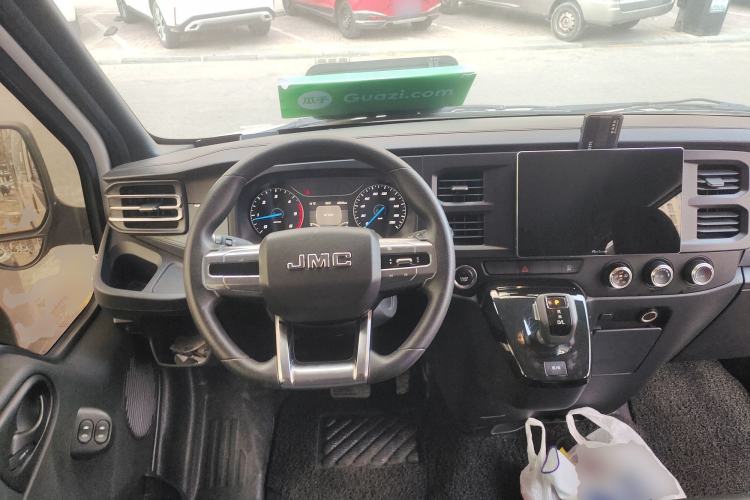 Used JMC Fushun 2023 2.0T Automatic Short-Wheelbase Low-Roof Commercial & Multi-Purpose Passenger Vehicle 6-Seater with Dual-Opening Tailgate Steering Wheel