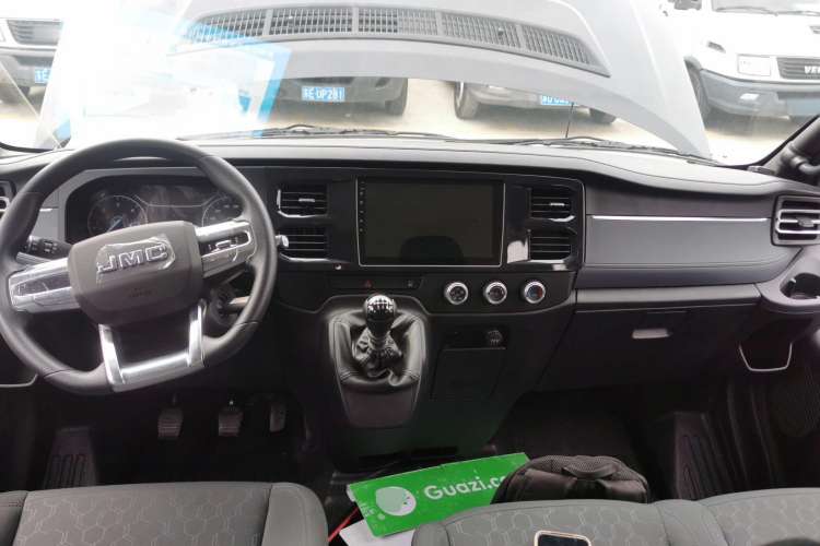 Used JMC Fushun 2024 2.0T Manual Diesel Short-Wheelbase Low-Roof Commercial Multi-Purpose Passenger Vehicle 5 Seats (Double-Swing Tailgate) Center Console