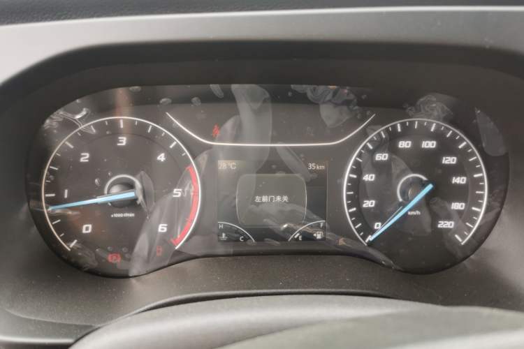 Used JMC Fushun 2024 2.0T Manual Diesel Short-Wheelbase Low-Roof Commercial Multi-Purpose Passenger Vehicle 5 Seats (Double-Swing Tailgate) Instrument Cluster