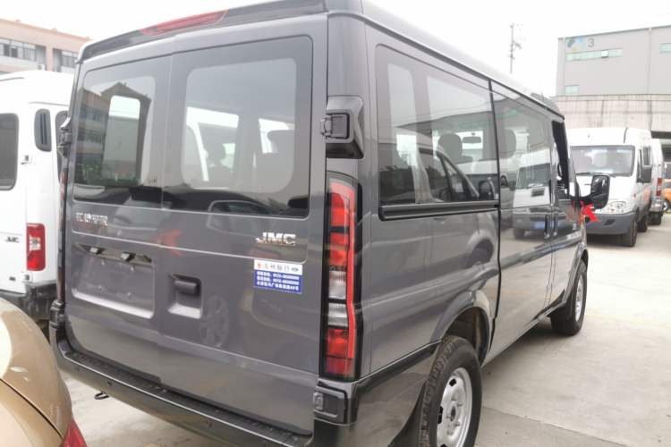 Used JMC Fushun 2024 2.0T Manual Diesel Short-Wheelbase Low-Roof Commercial Multi-Purpose Passenger Vehicle 5 Seats (Double-Swing Tailgate) Rear Right 45 Deg