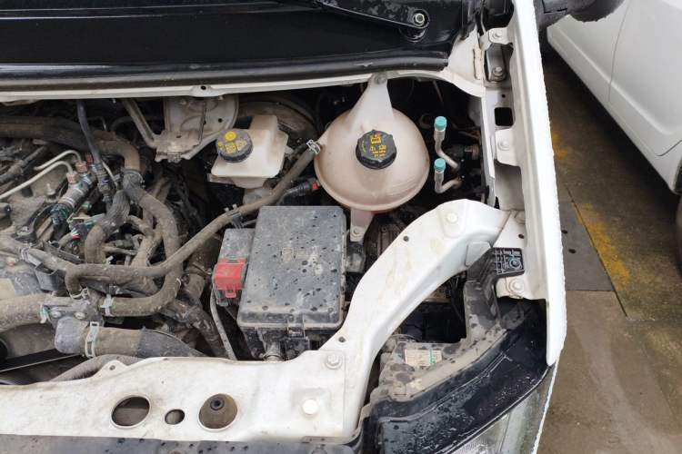 Used JMC Fushun  Engine Bay Left