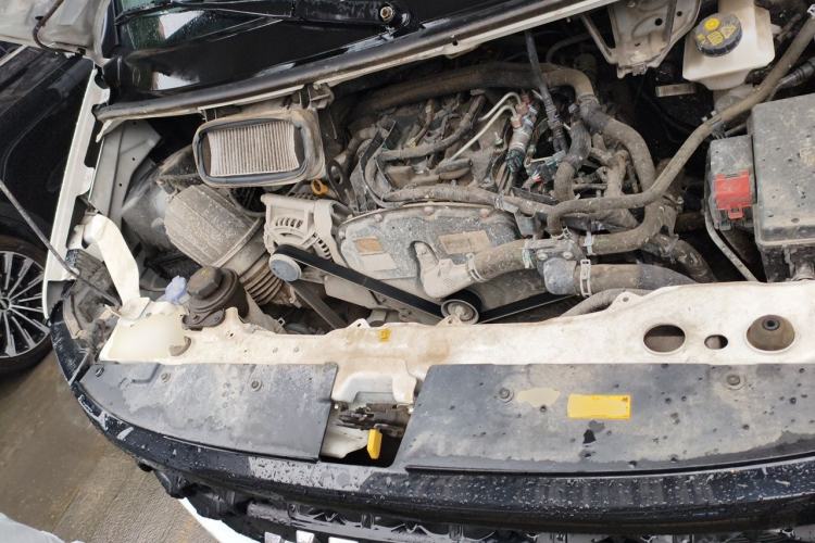 Used JMC Fushun  Engine Bay