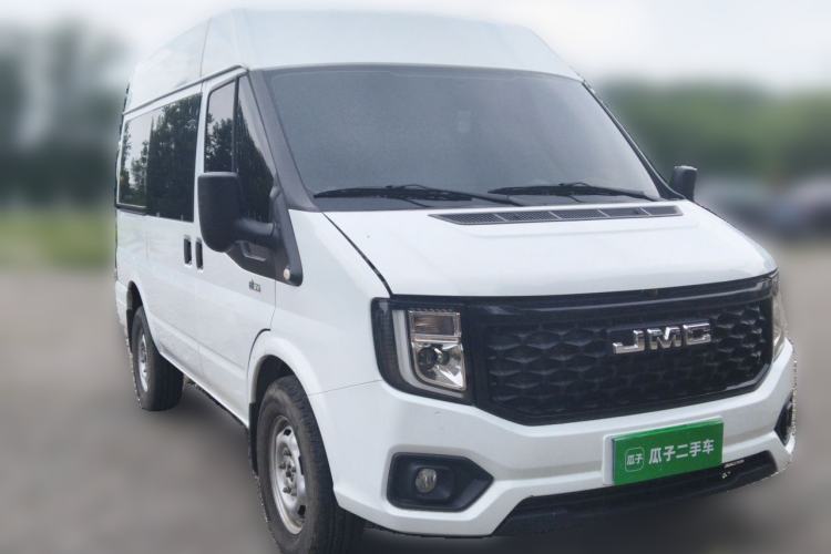 Used JMC Fushun 2024 2.0T Manual Diesel Short-Wheelbase Mid-Roof Commercial Utility MPV with 5 Seats Front Right 45 Deg