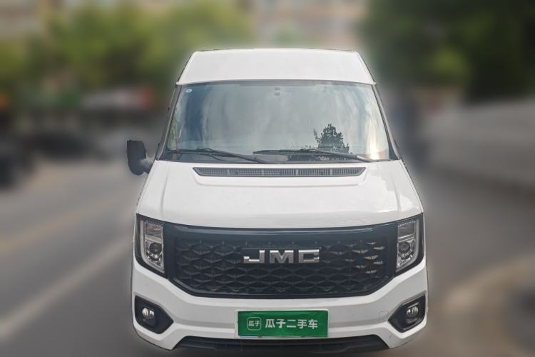 Used JMC Fushun 2024 2.0T Manual Diesel Short-Wheelbase Mid-Roof Commercial Utility MPV with 5 Seats Front