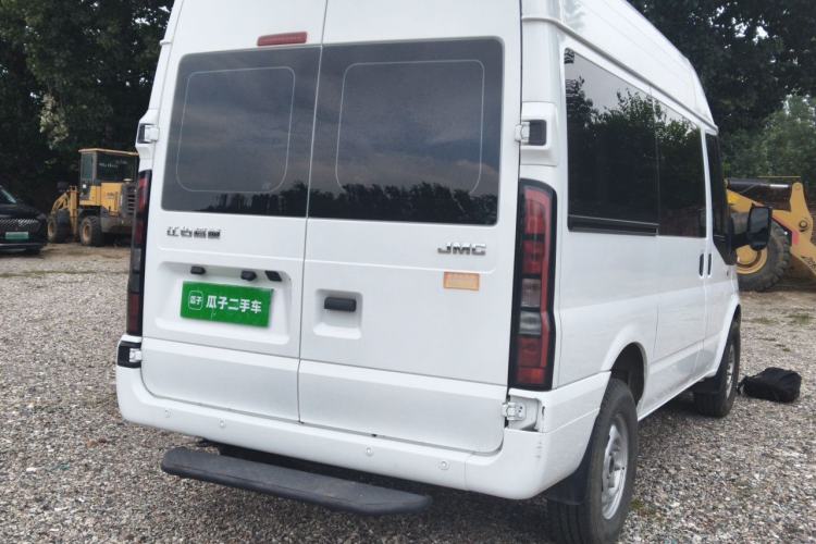 Used JMC Fushun 2024 2.0T Manual Diesel Short-Wheelbase Mid-Roof Commercial Utility MPV with 5 Seats Rear Right 45 Deg