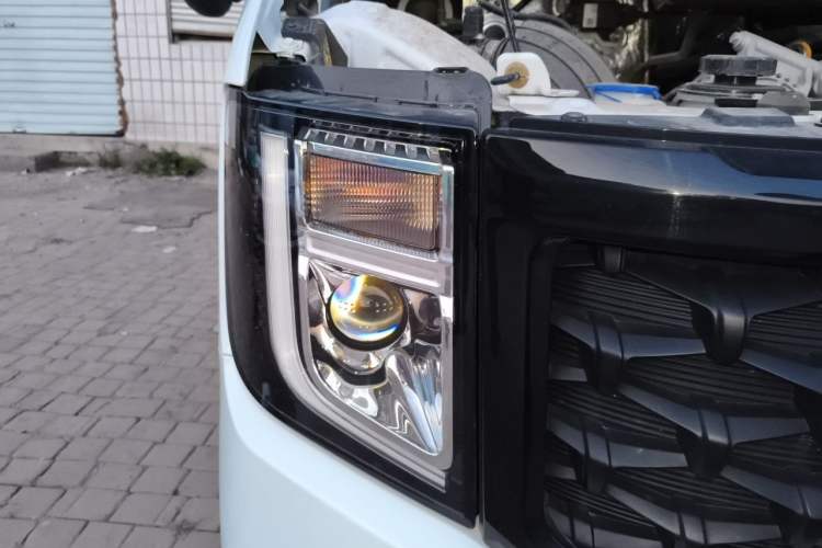 Used JMC Fushun  Right Front Headlight